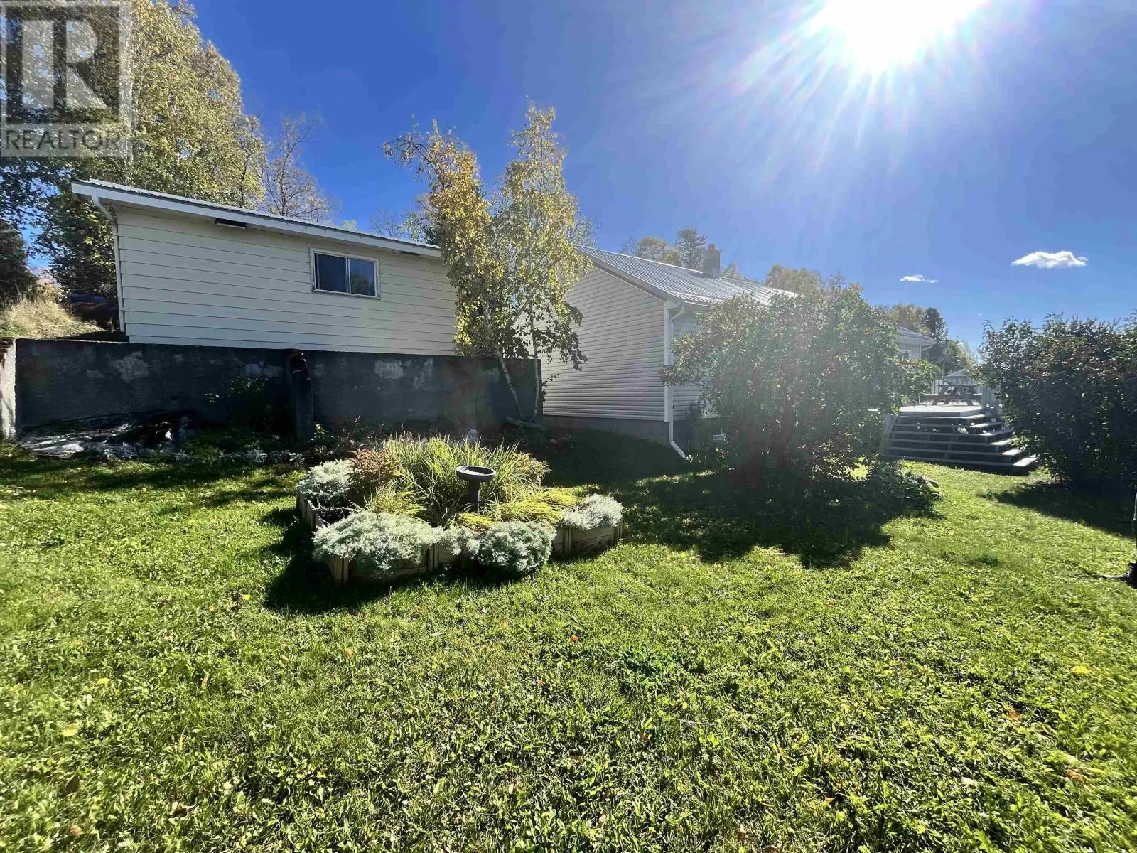 16 Lakeview Avenue