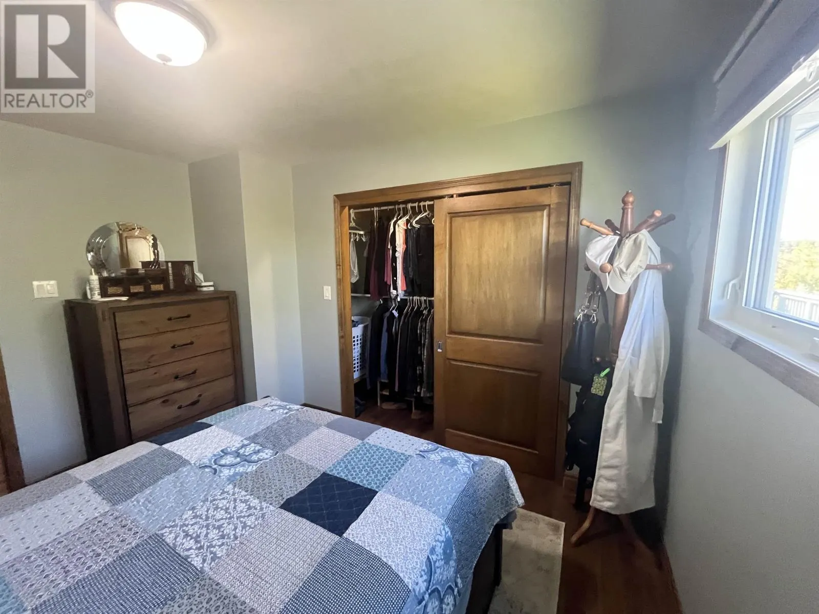 16 Lakeview Avenue
