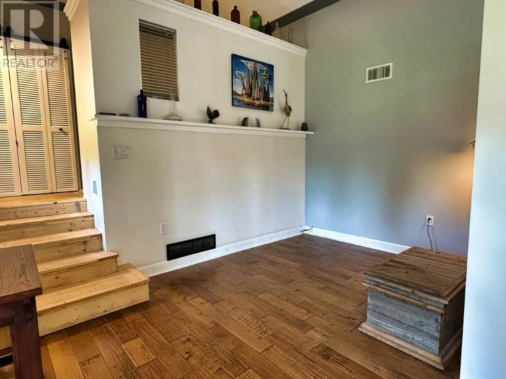 8 Red Rock Road 7