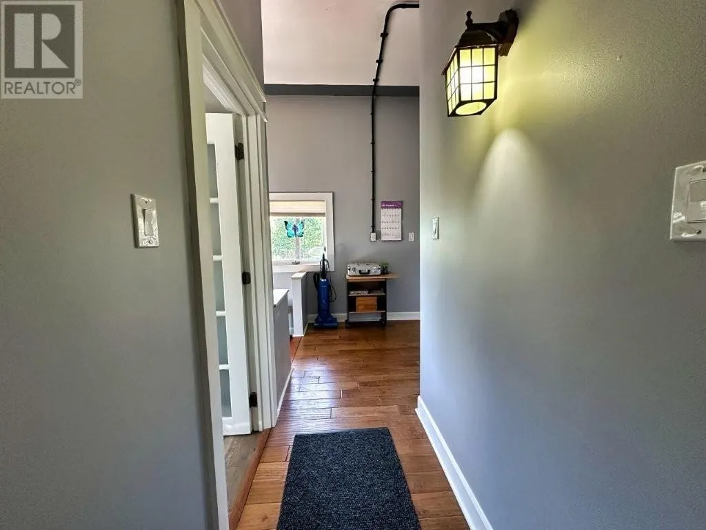 8 Red Rock Road 7