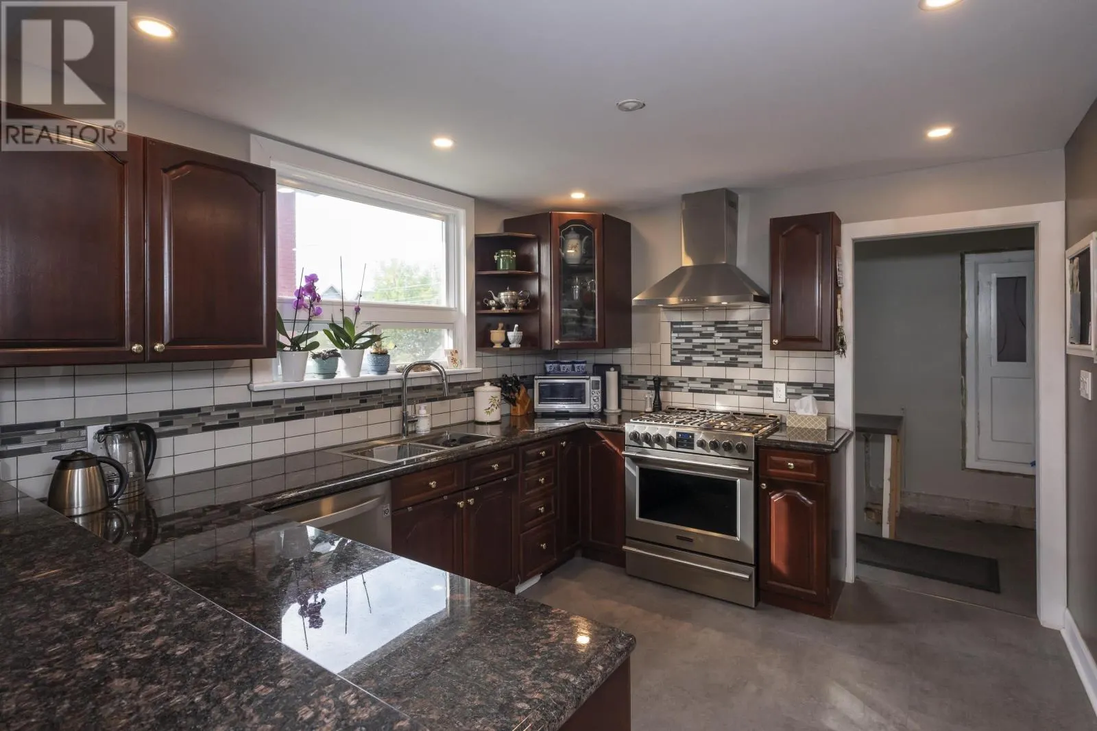 415 Prince Arthur Blvd.