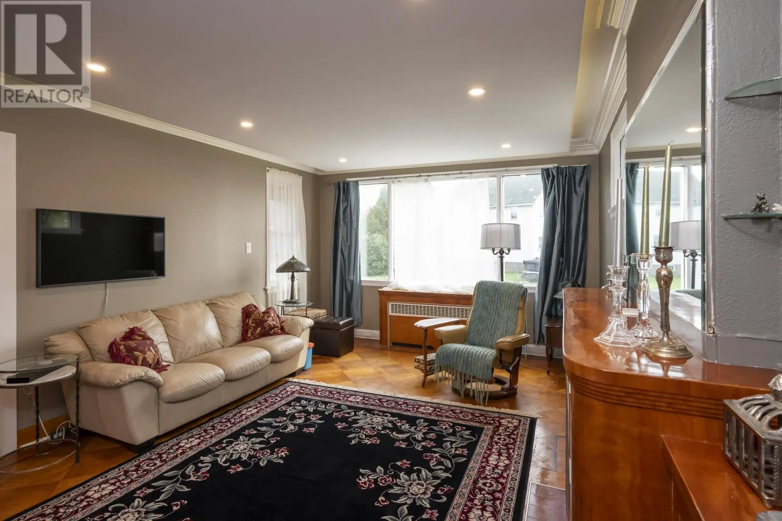 415 Prince Arthur Blvd.