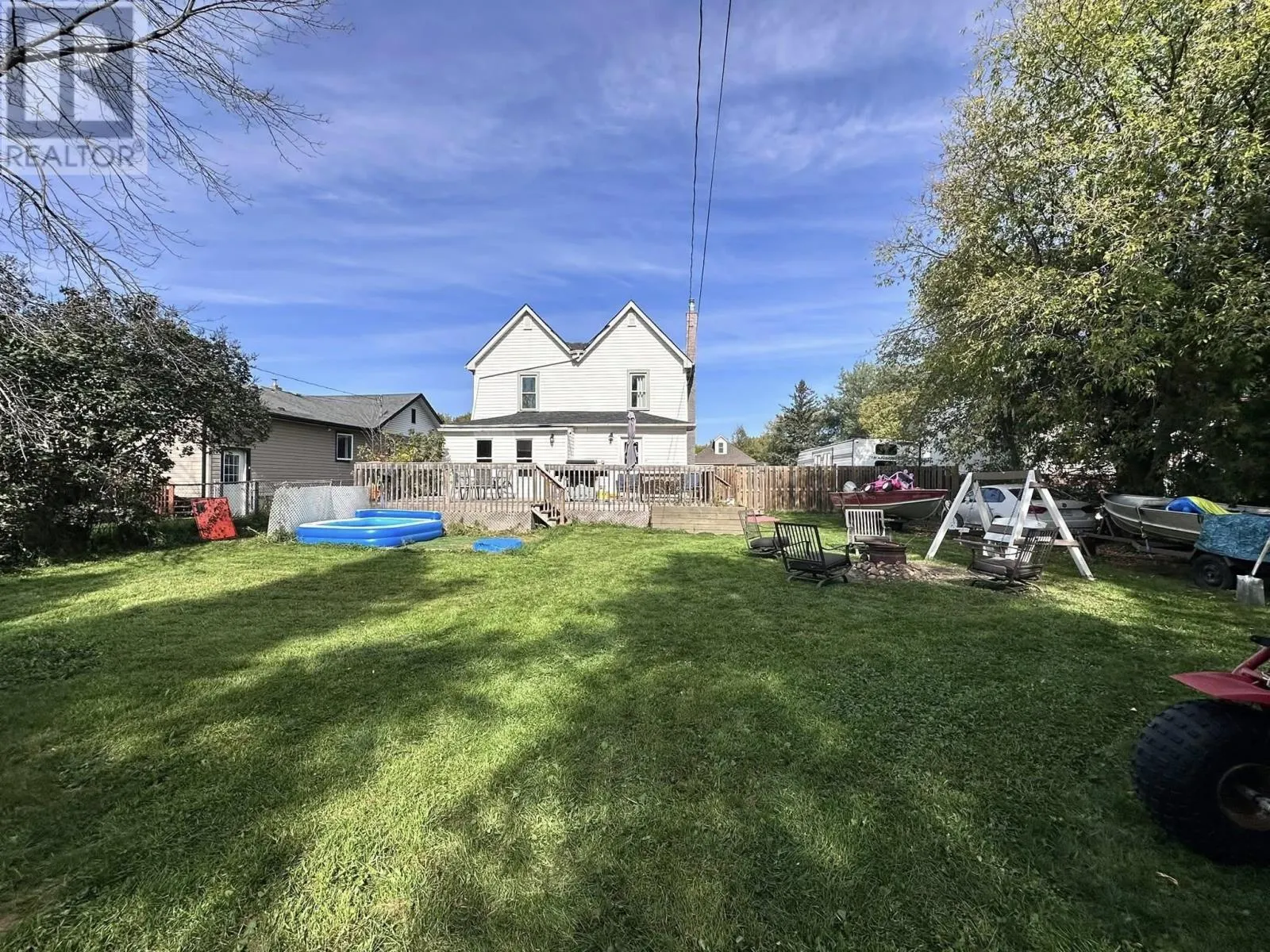 230 Amelia ST E