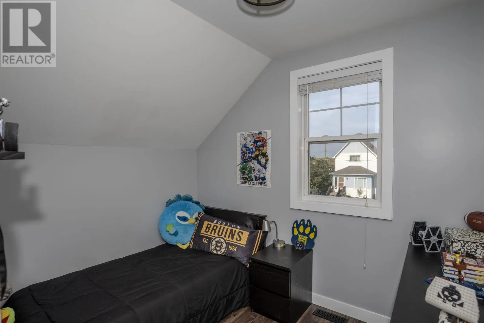 462 Brock ST E
