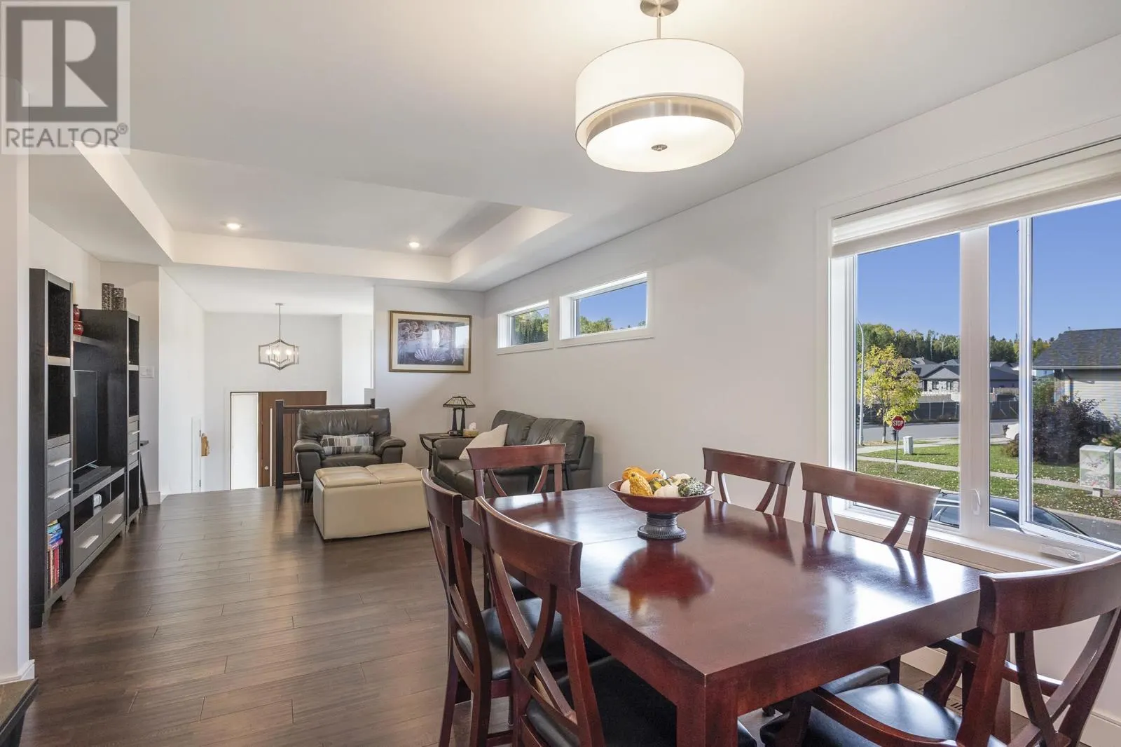 437 Aquamarine DR