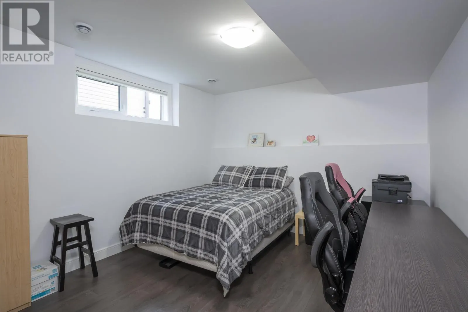 437 Aquamarine DR