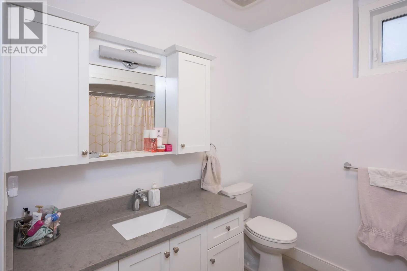 437 Aquamarine DR