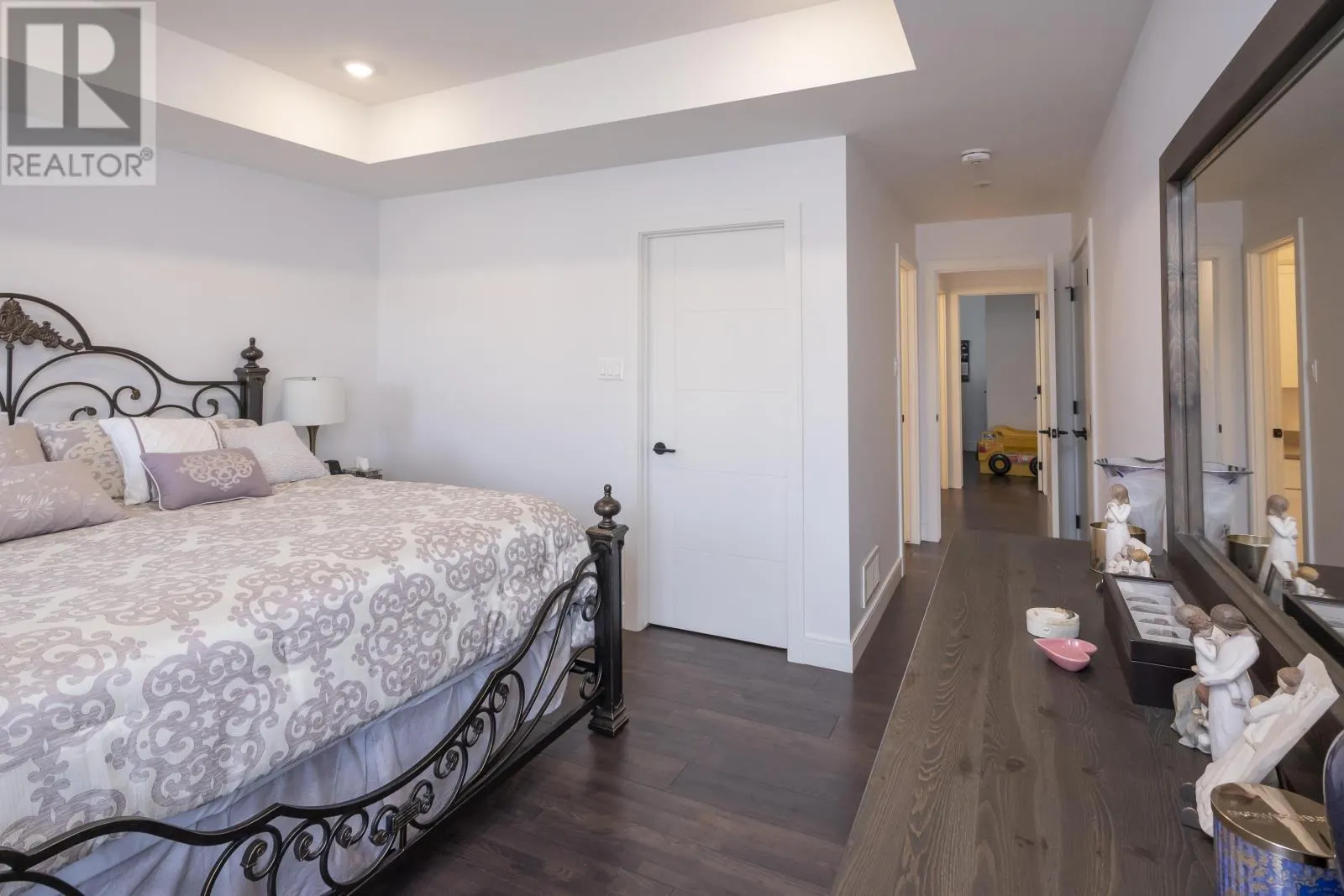 437 Aquamarine DR
