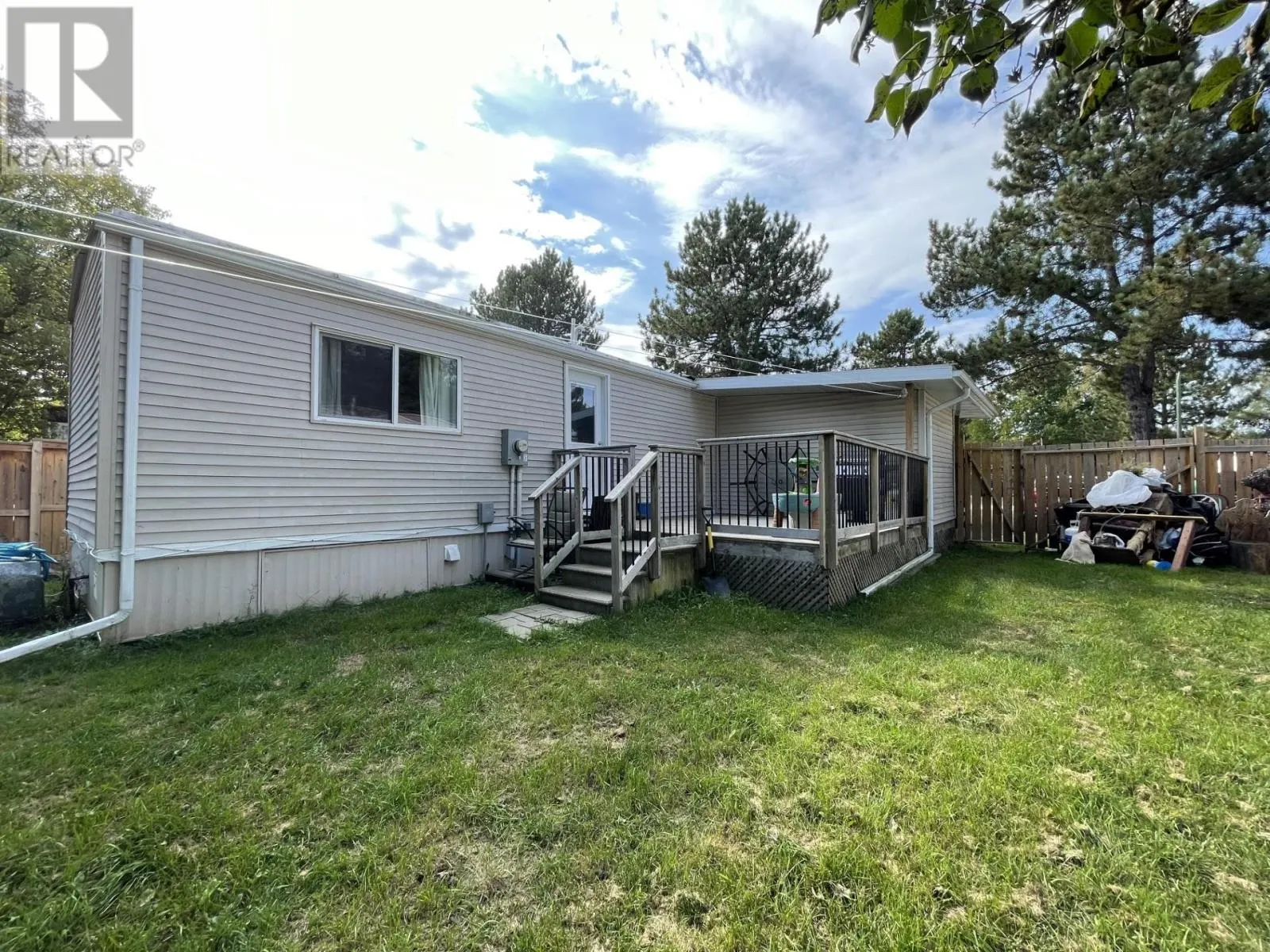 80 Taylor DR