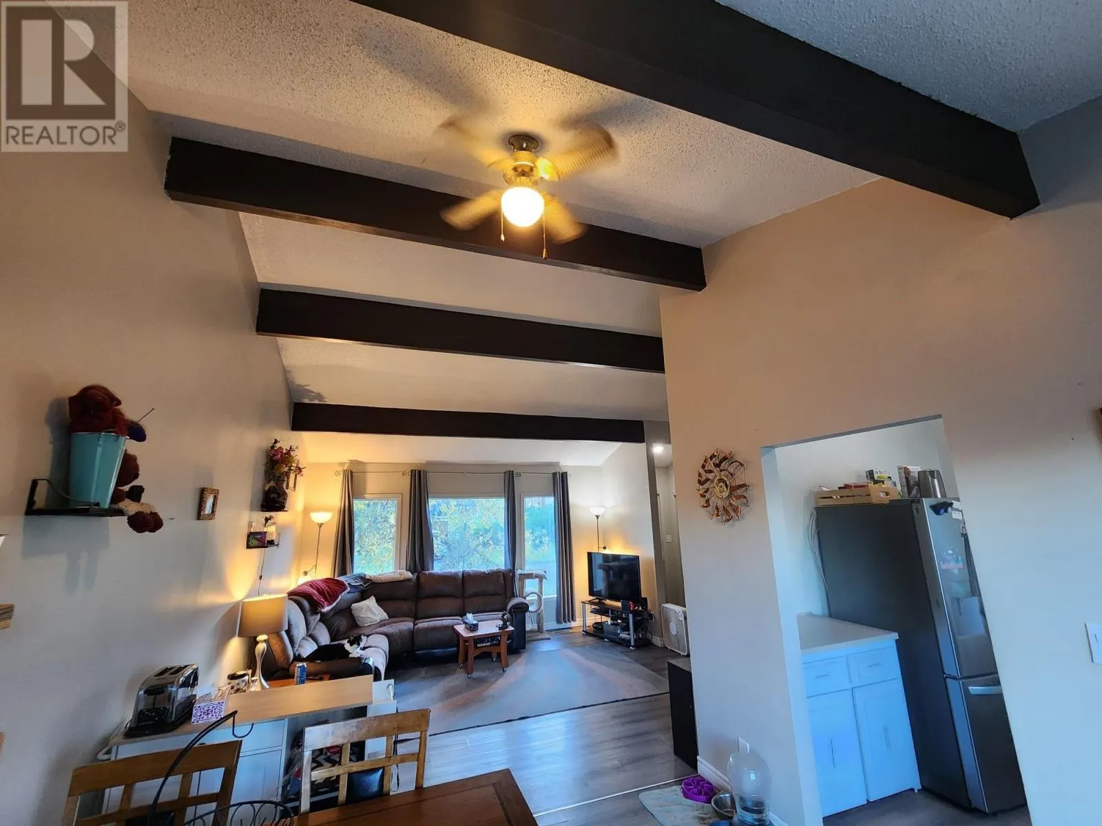 41 SOUTHRIDGE CRES