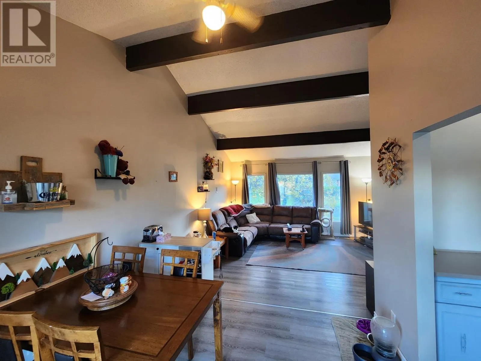 41 SOUTHRIDGE CRES