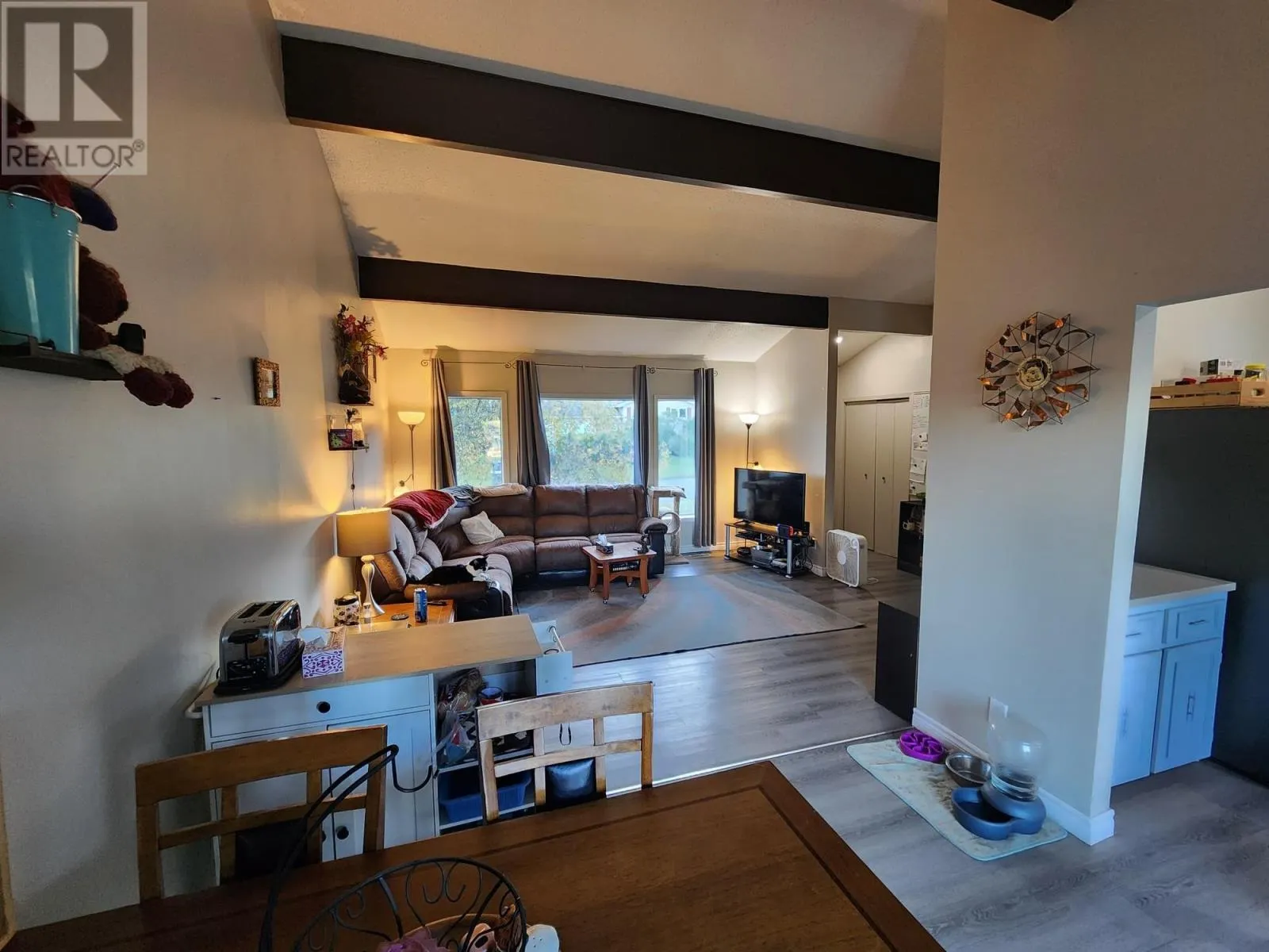 41 SOUTHRIDGE CRES