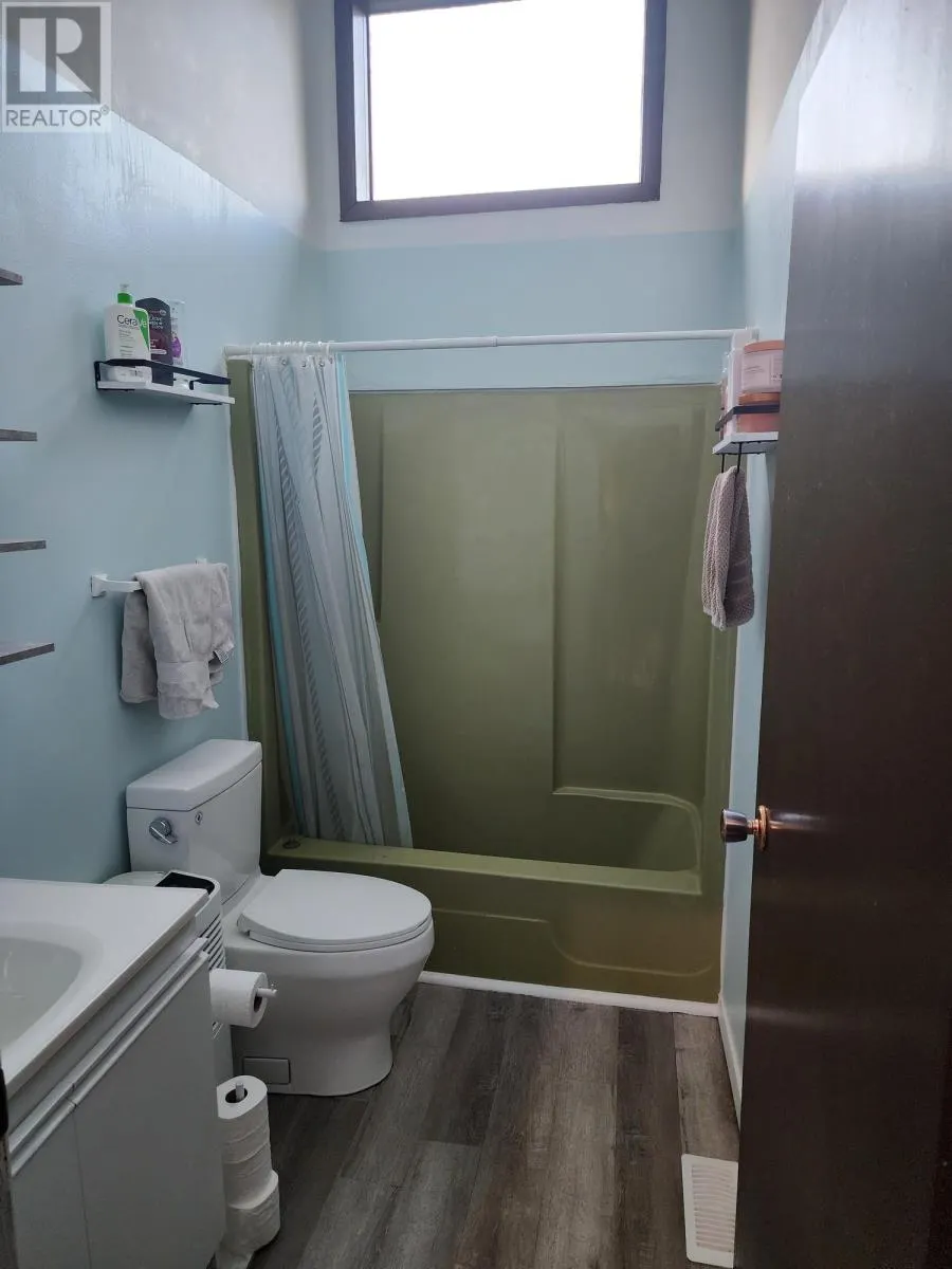 41 SOUTHRIDGE CRES