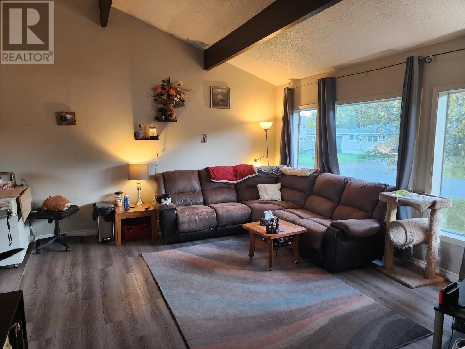 41 SOUTHRIDGE CRES