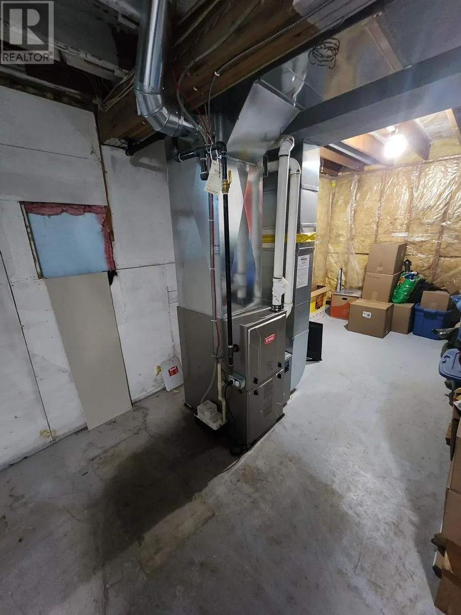 41 SOUTHRIDGE CRES