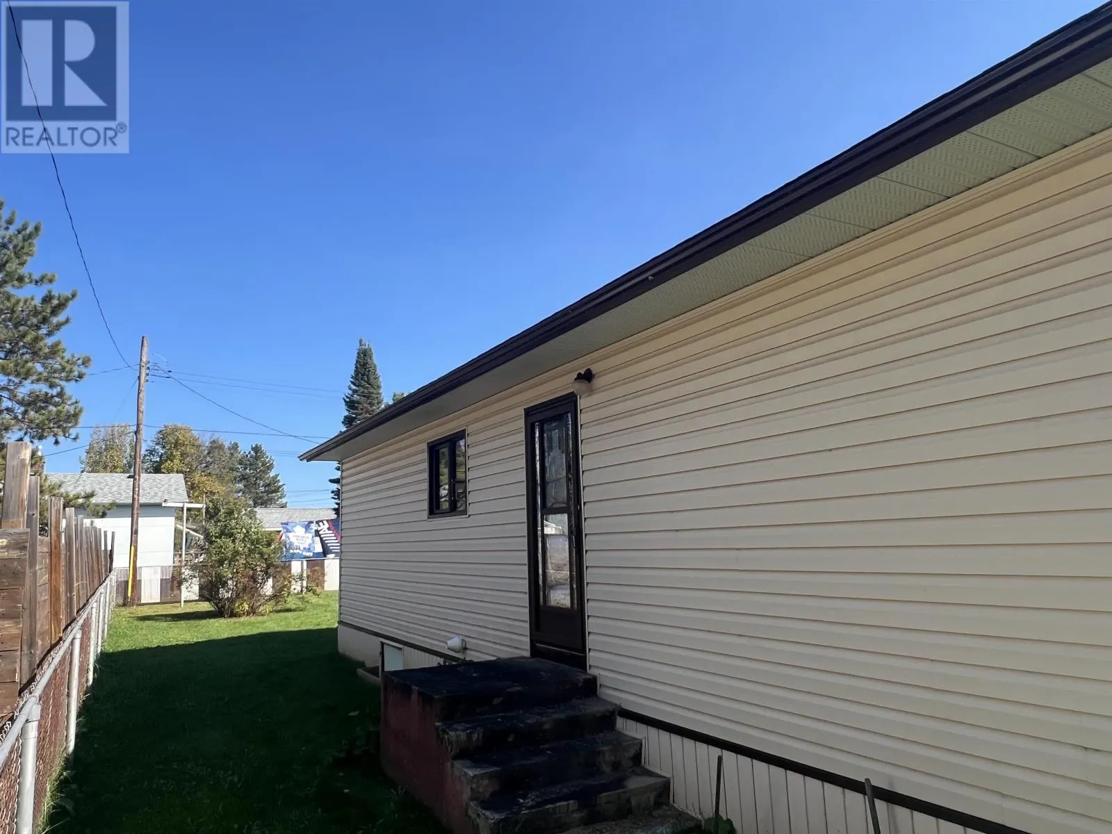 146 Pine CRES