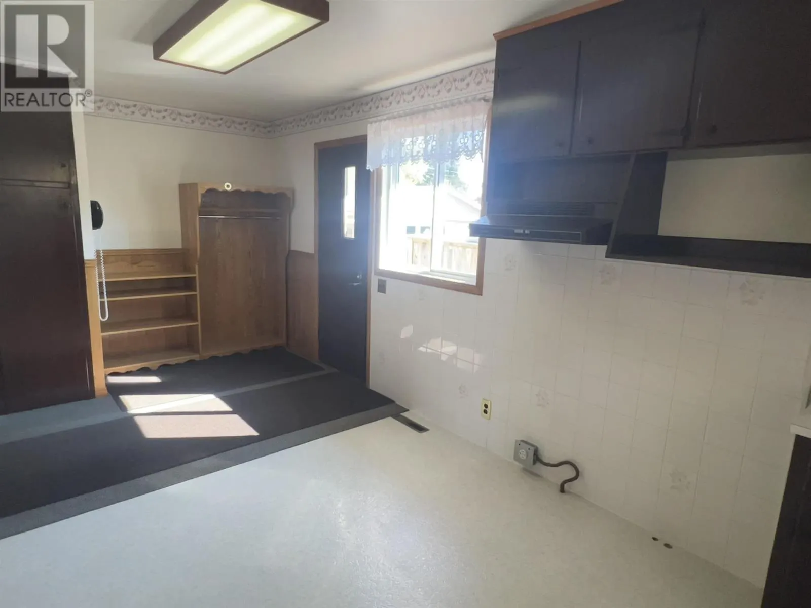 146 Pine CRES