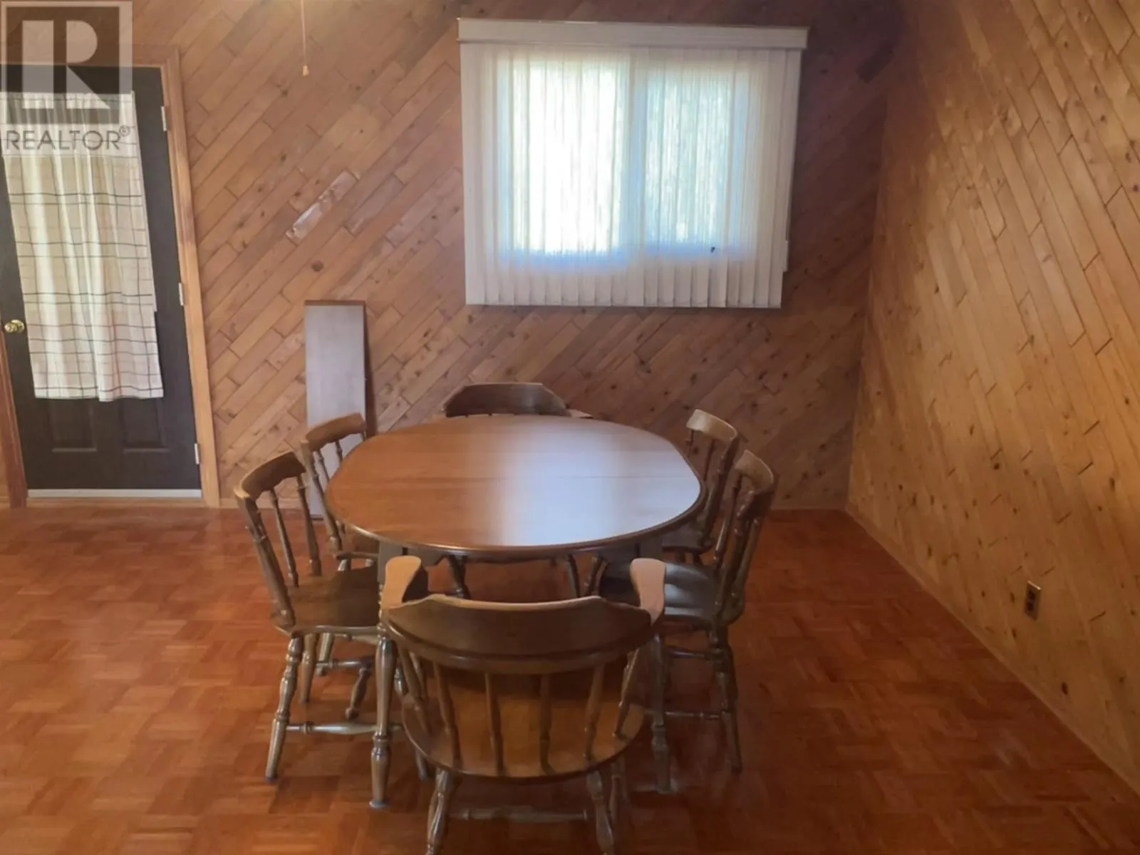 146 Pine CRES