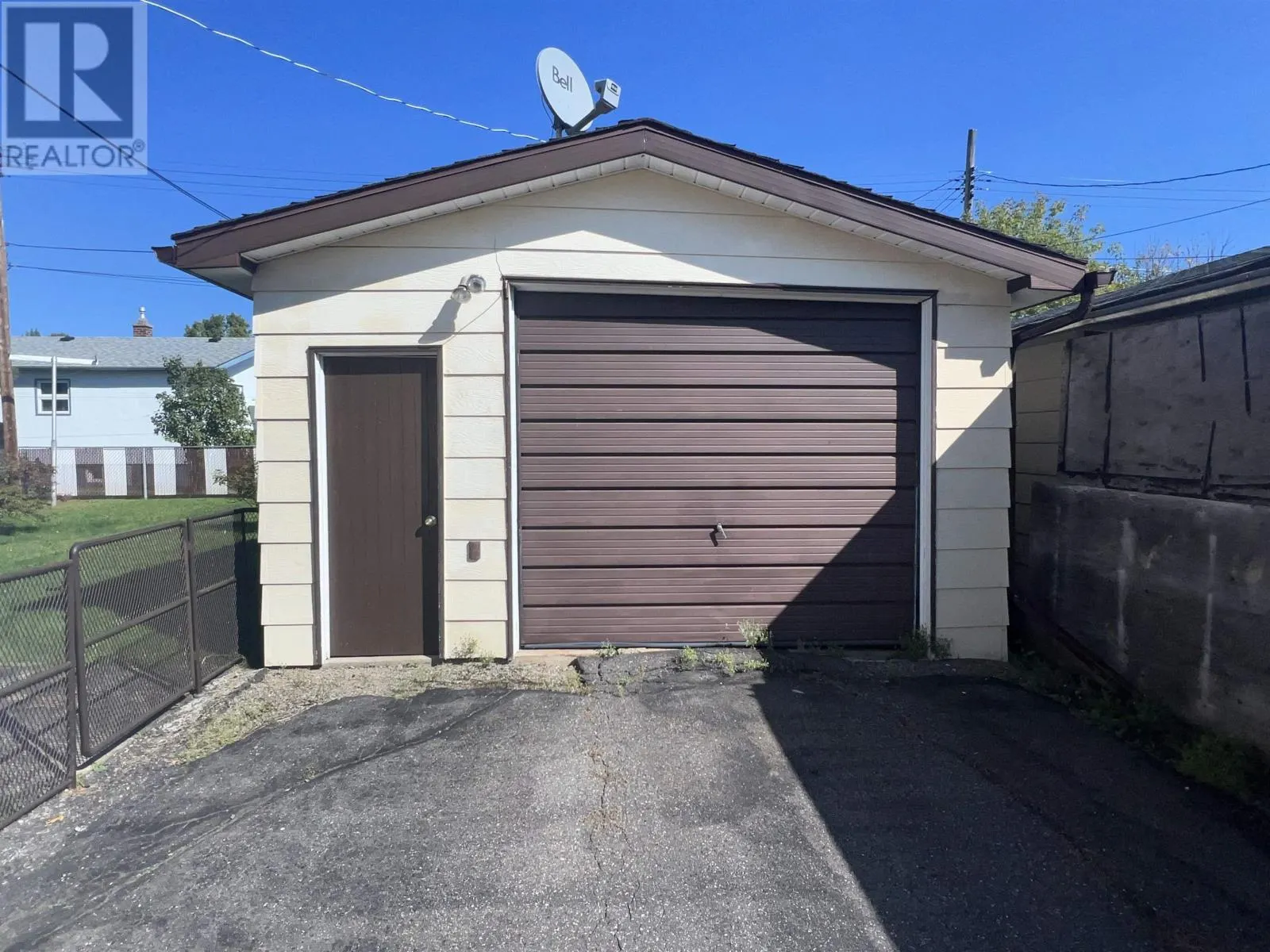 146 Pine CRES