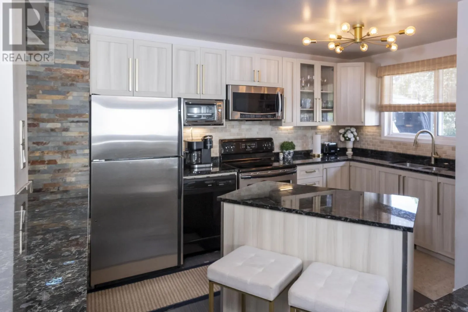 161 Fairbank CRES
