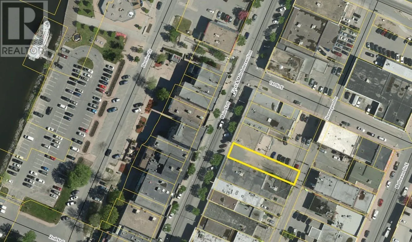 117 Main Street South
