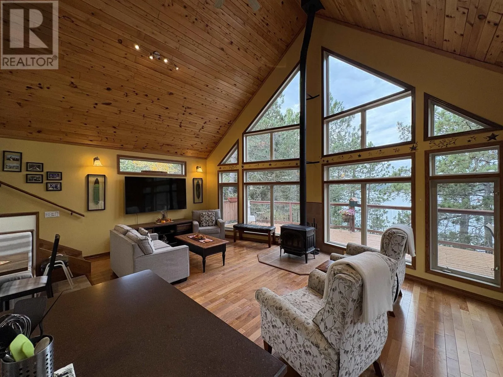 329 JAPADA TRL|BEARS PASSAGE