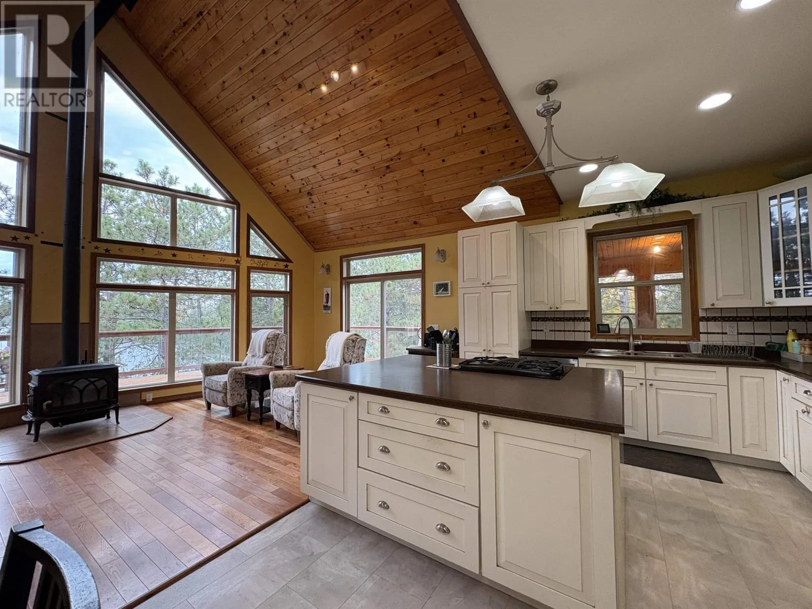 329 JAPADA TRL|BEARS PASSAGE