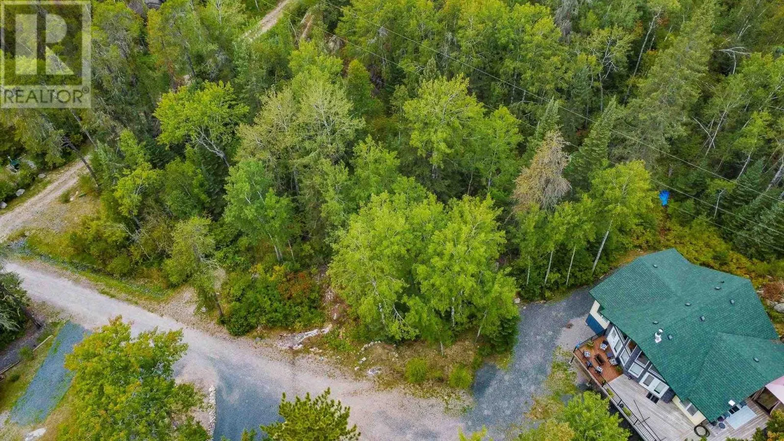 18 Dogtooth Lake Road
