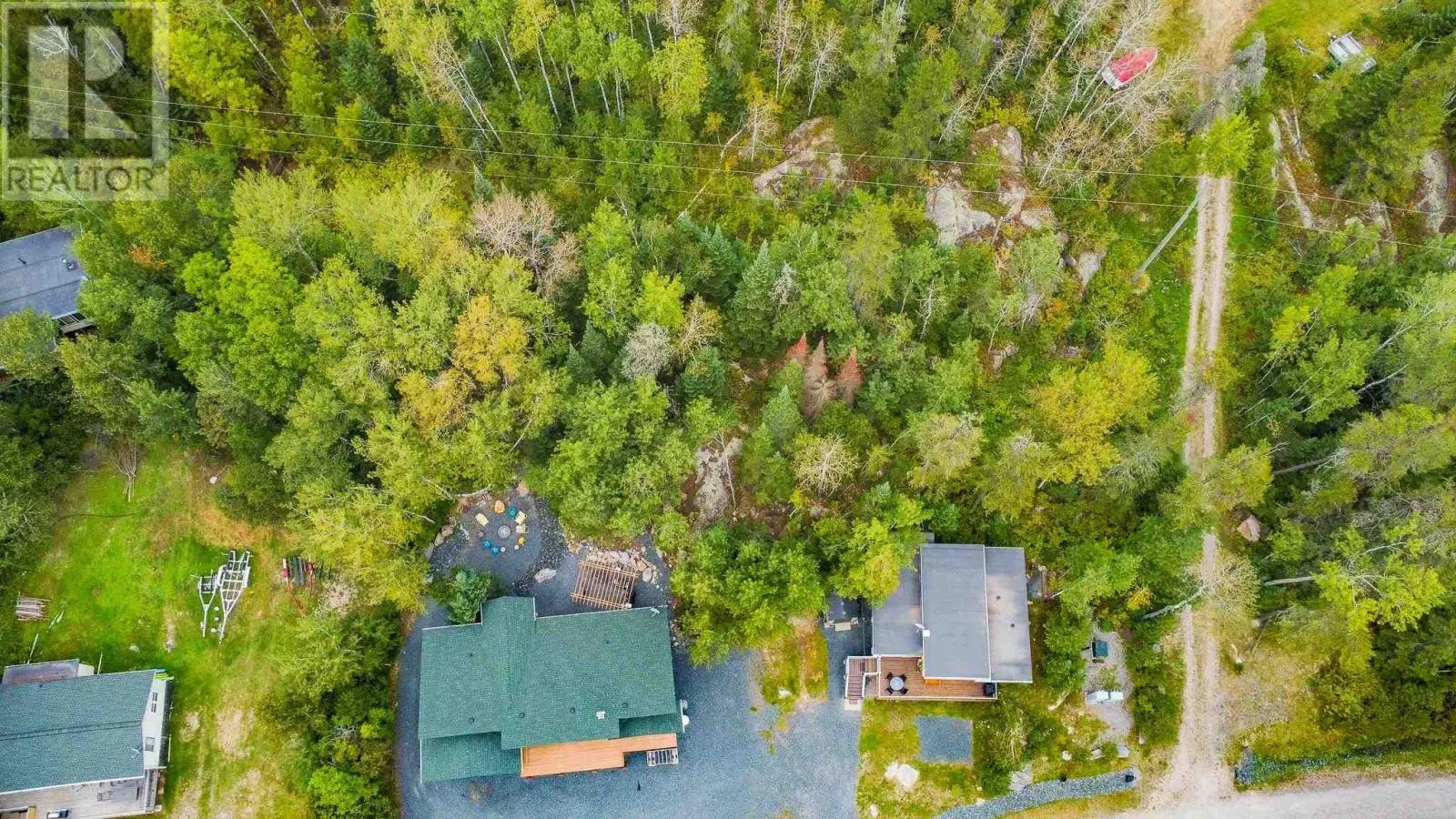 18 Dogtooth Lake Road