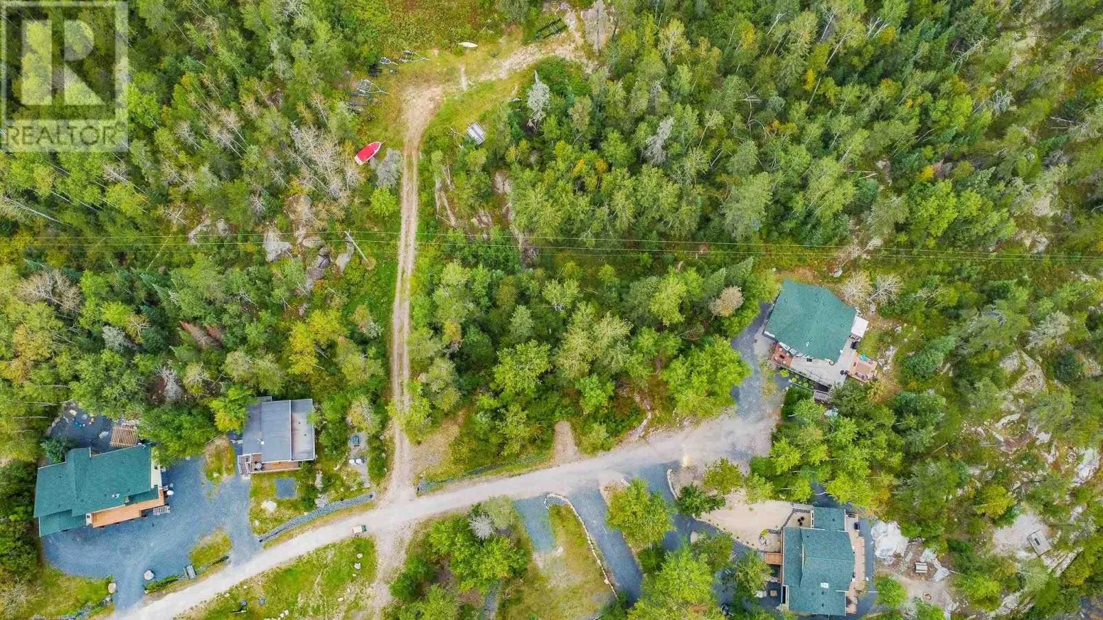 18 Dogtooth Lake Road