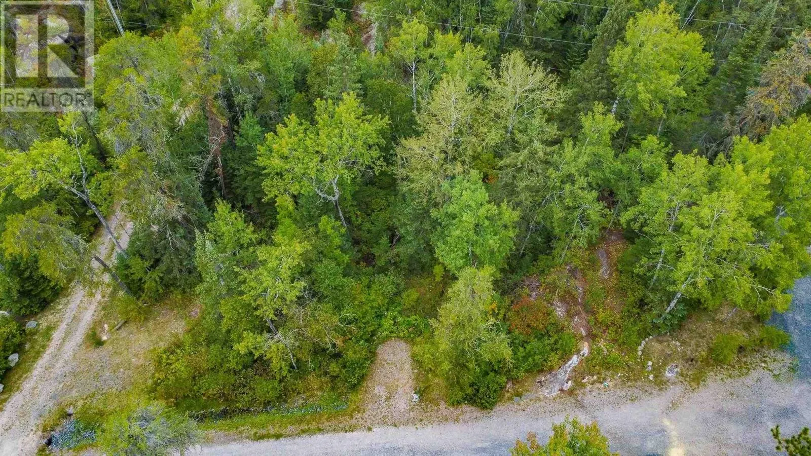 18 Dogtooth Lake Road