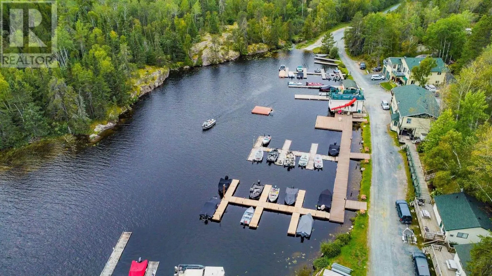 18 Dogtooth Lake Road