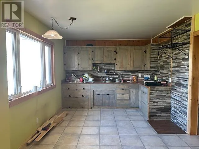 58 Lakeview DR