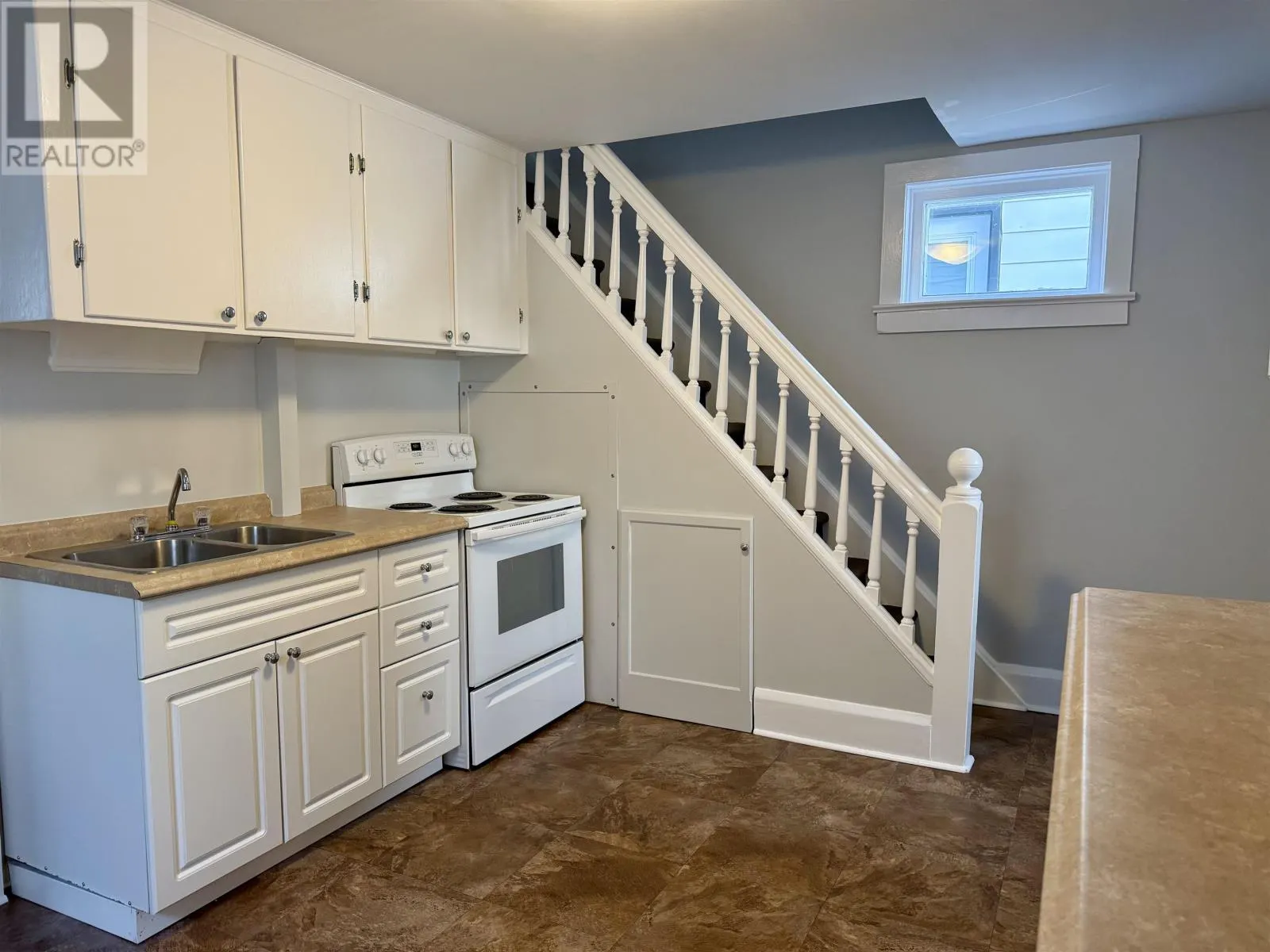 832 McLaughlin Street