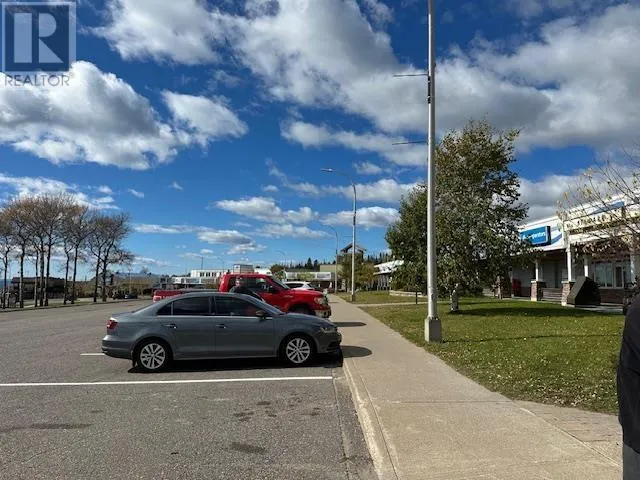 33 & 35 Simcoe Plaza