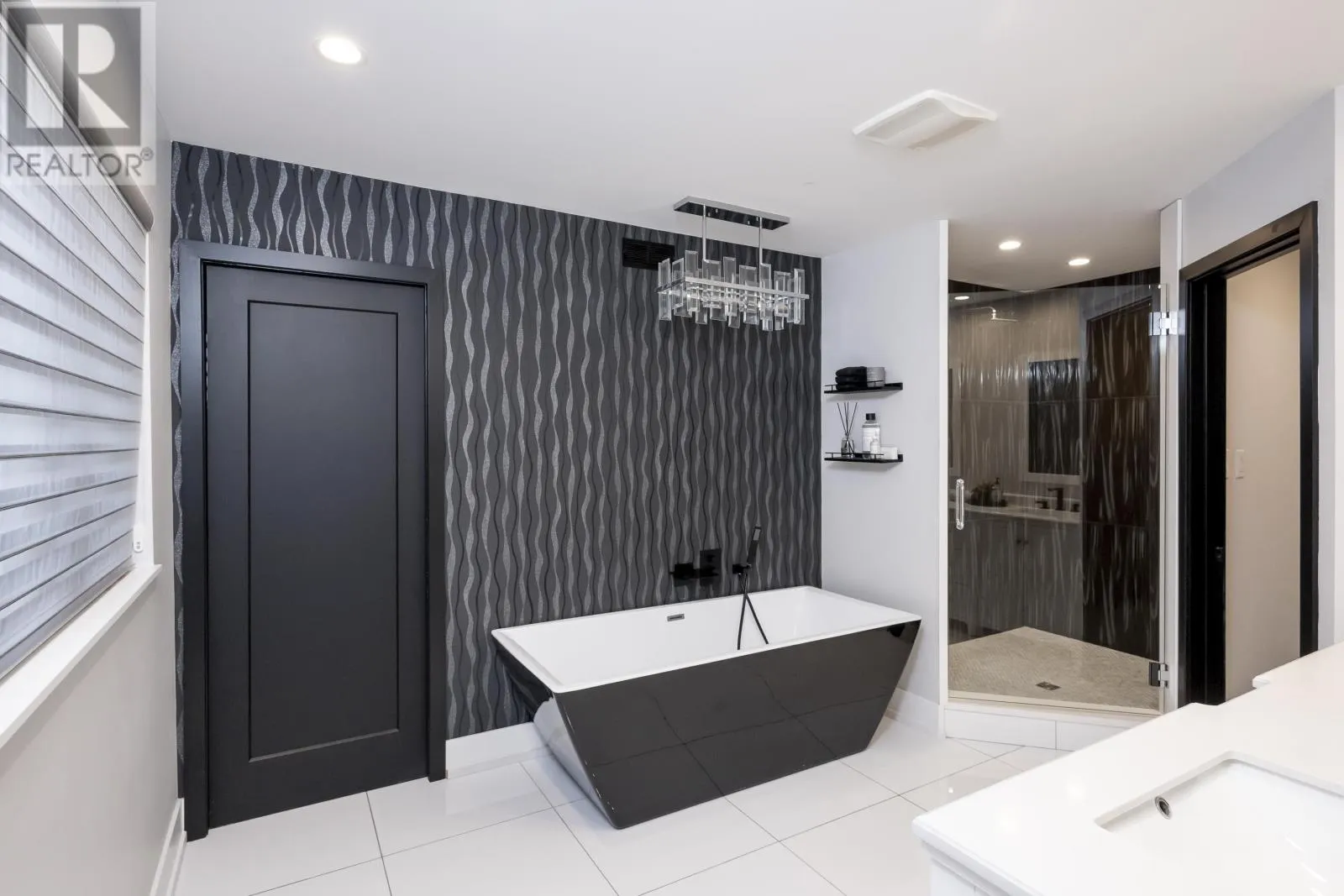 114 Dogwood CRES