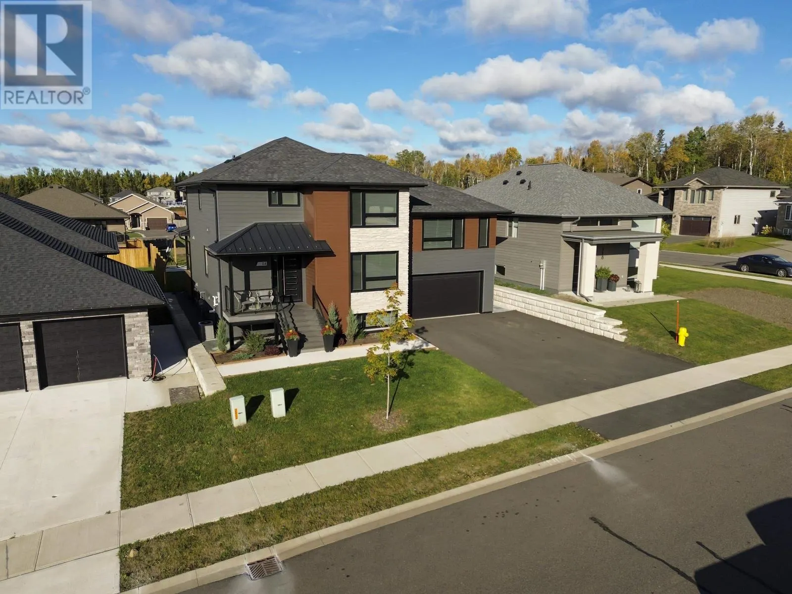 114 Dogwood CRES