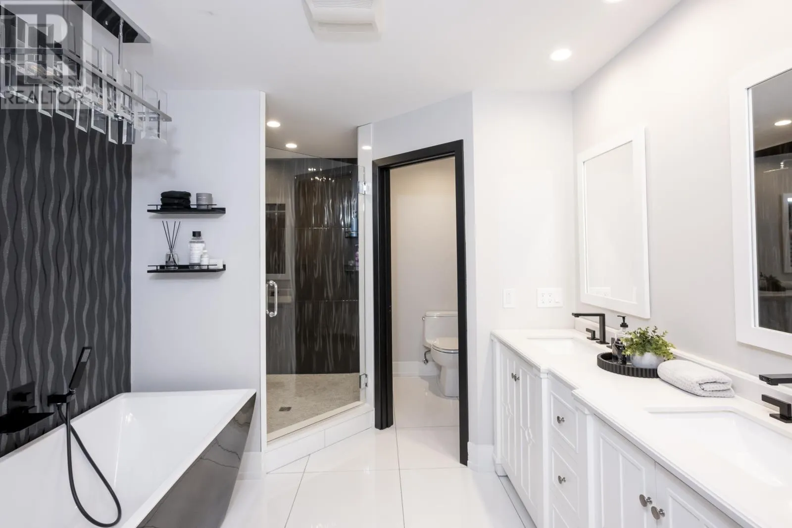 114 Dogwood CRES