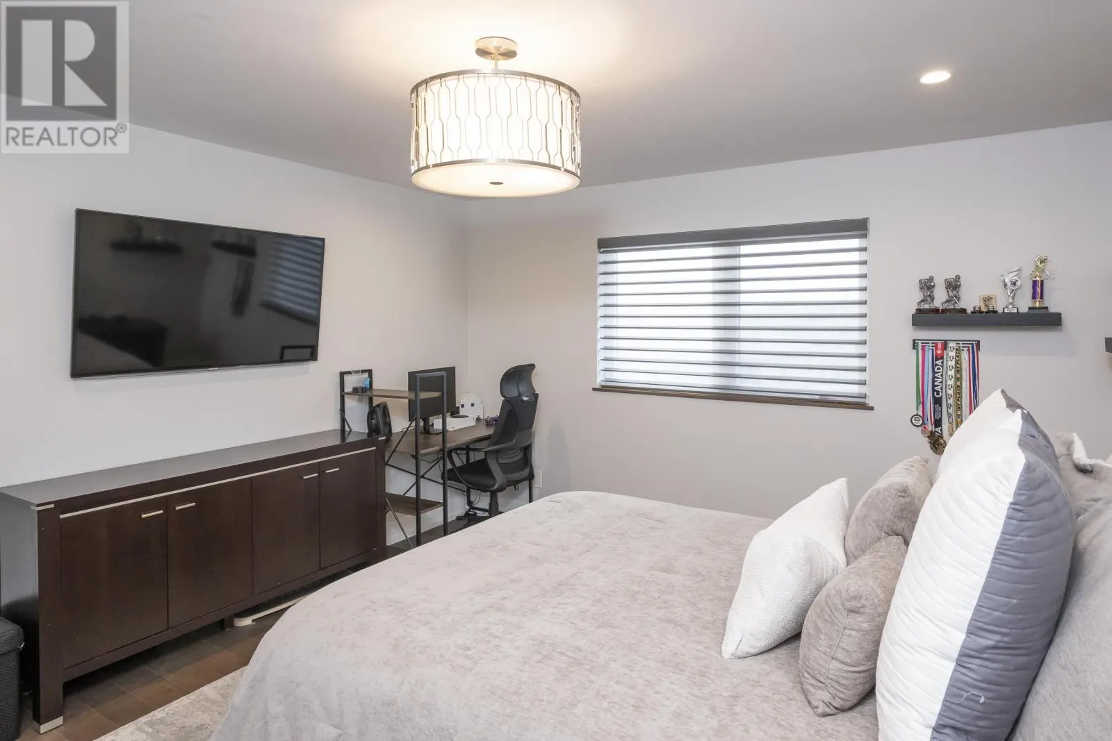 114 Dogwood CRES