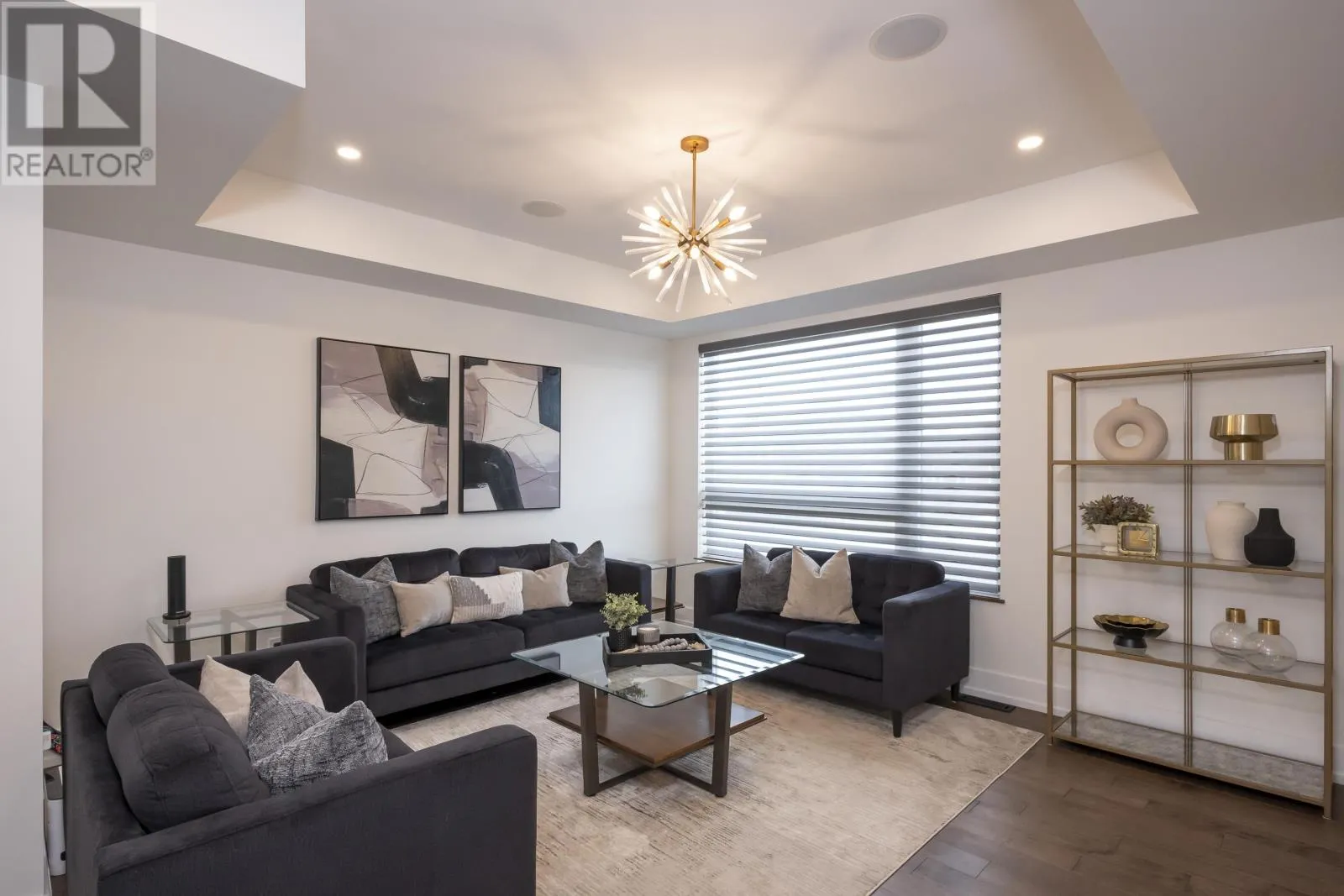 114 Dogwood CRES