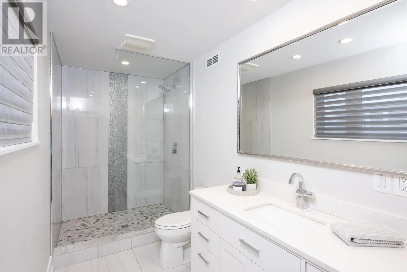 114 Dogwood CRES