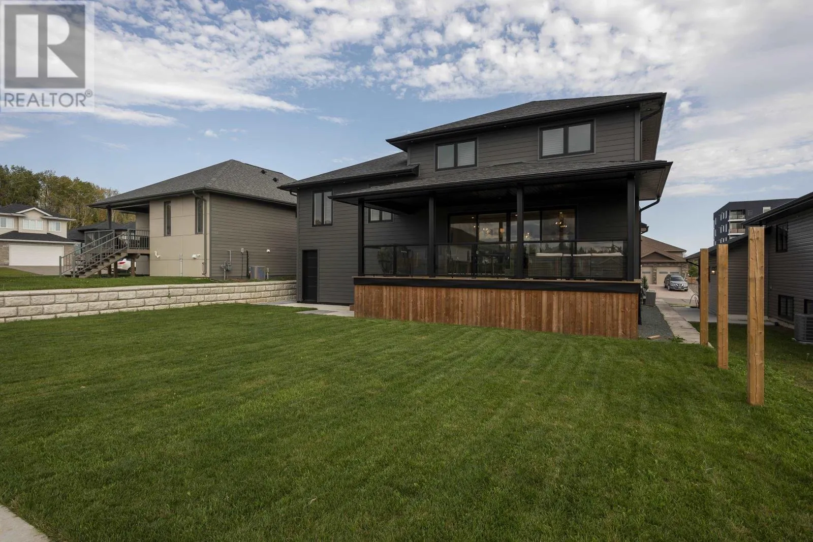 114 Dogwood CRES
