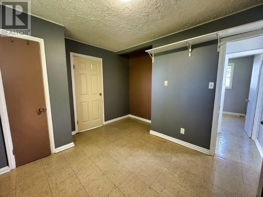 4 Croy Court