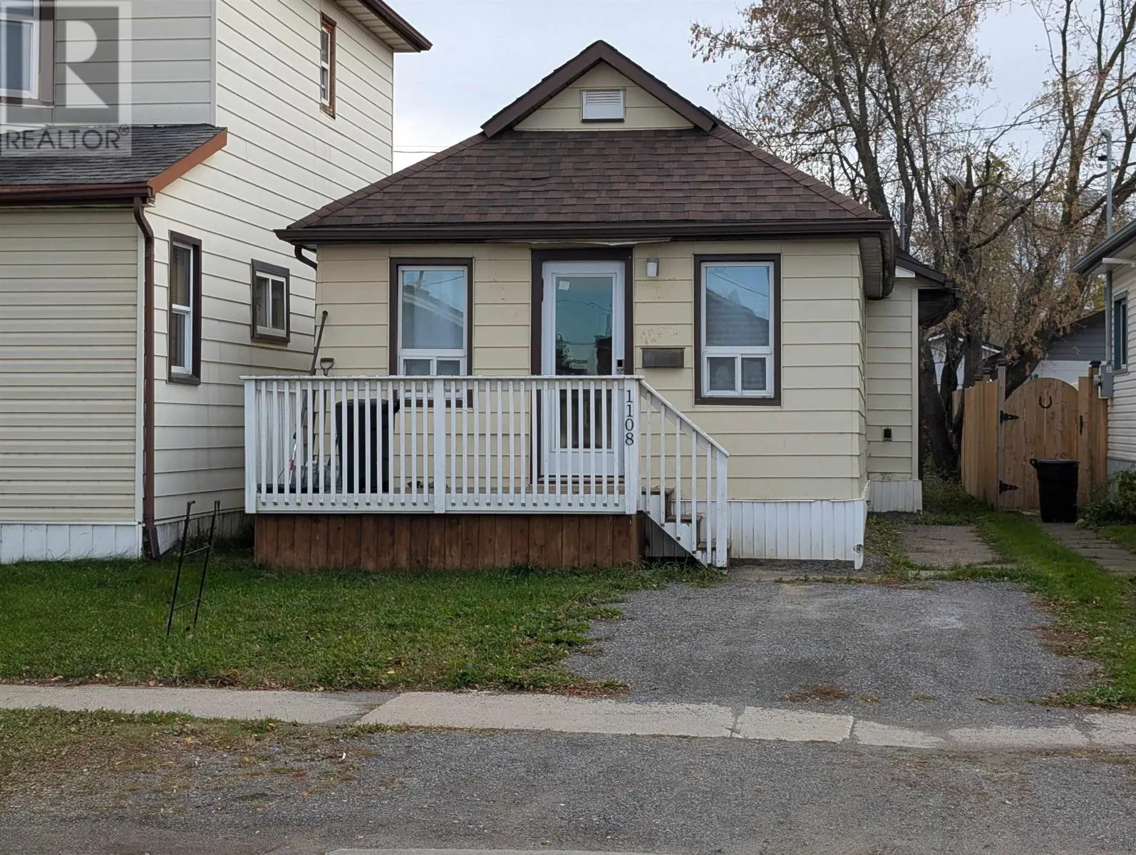 1108 Frederica ST W