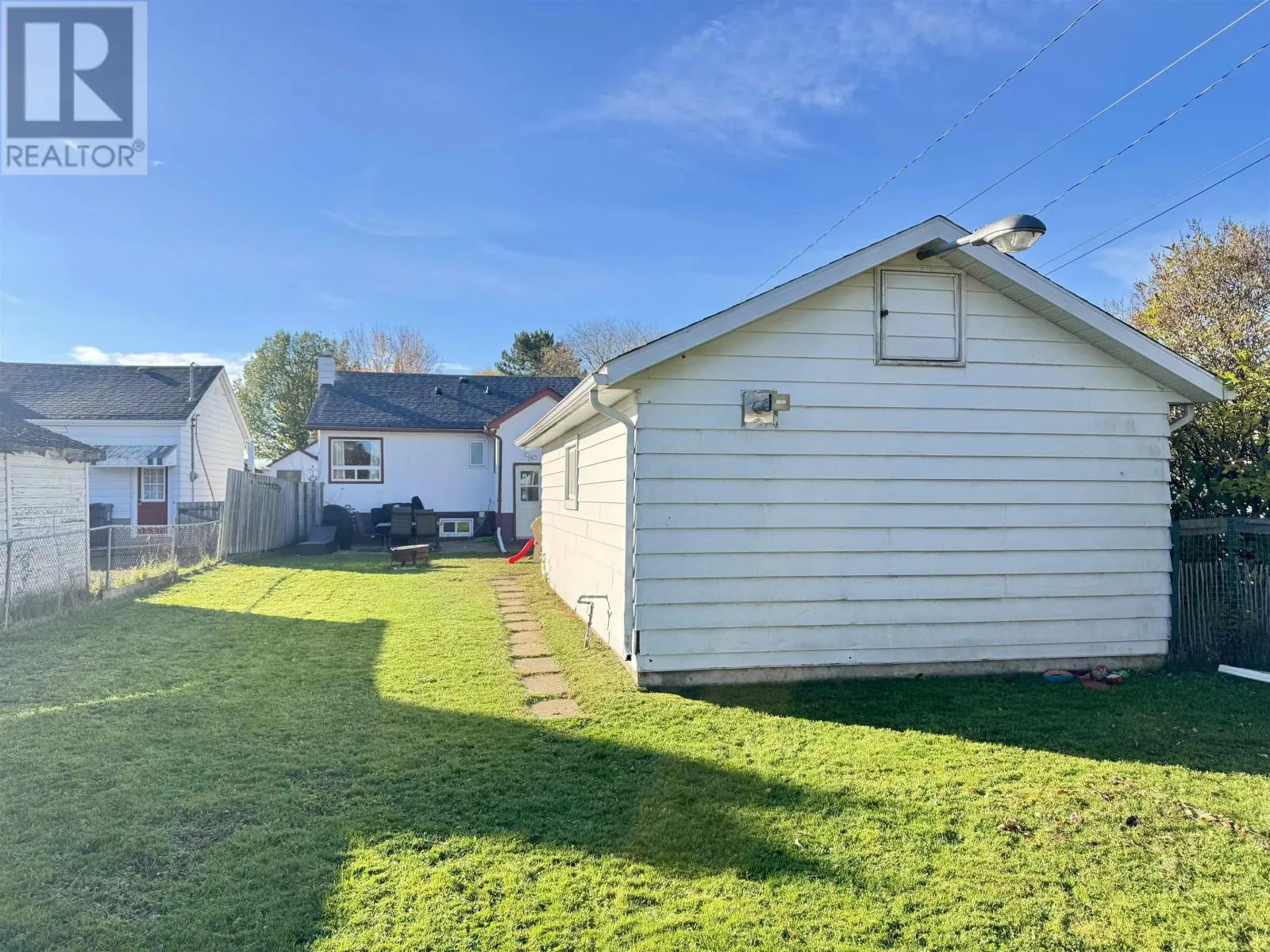 333 Amelia ST E
