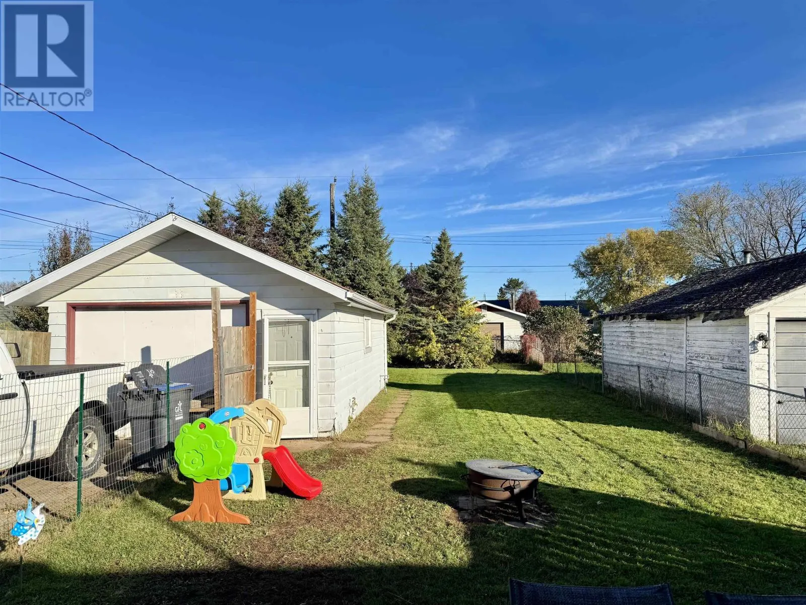 333 Amelia ST E