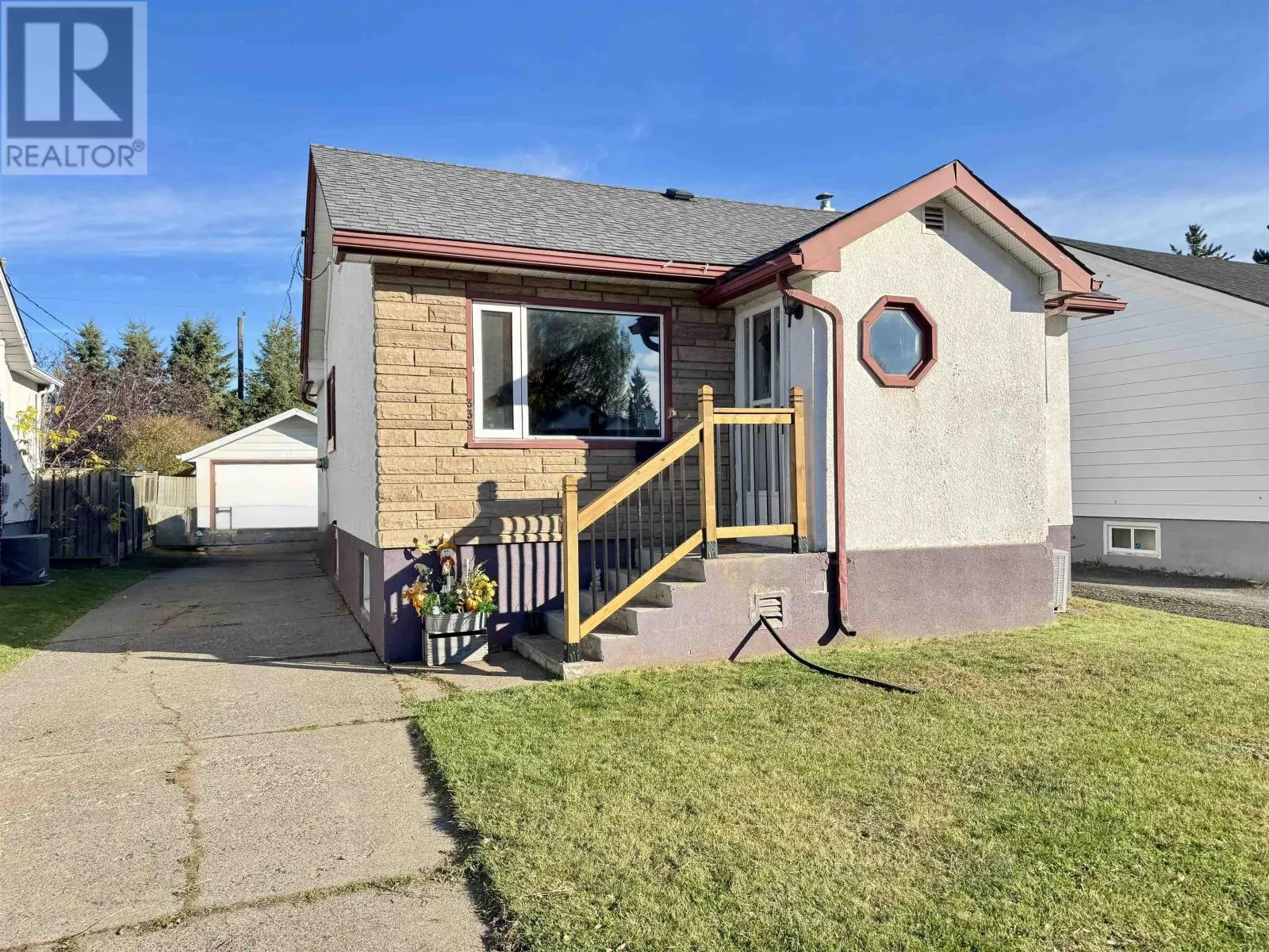 333 Amelia ST E