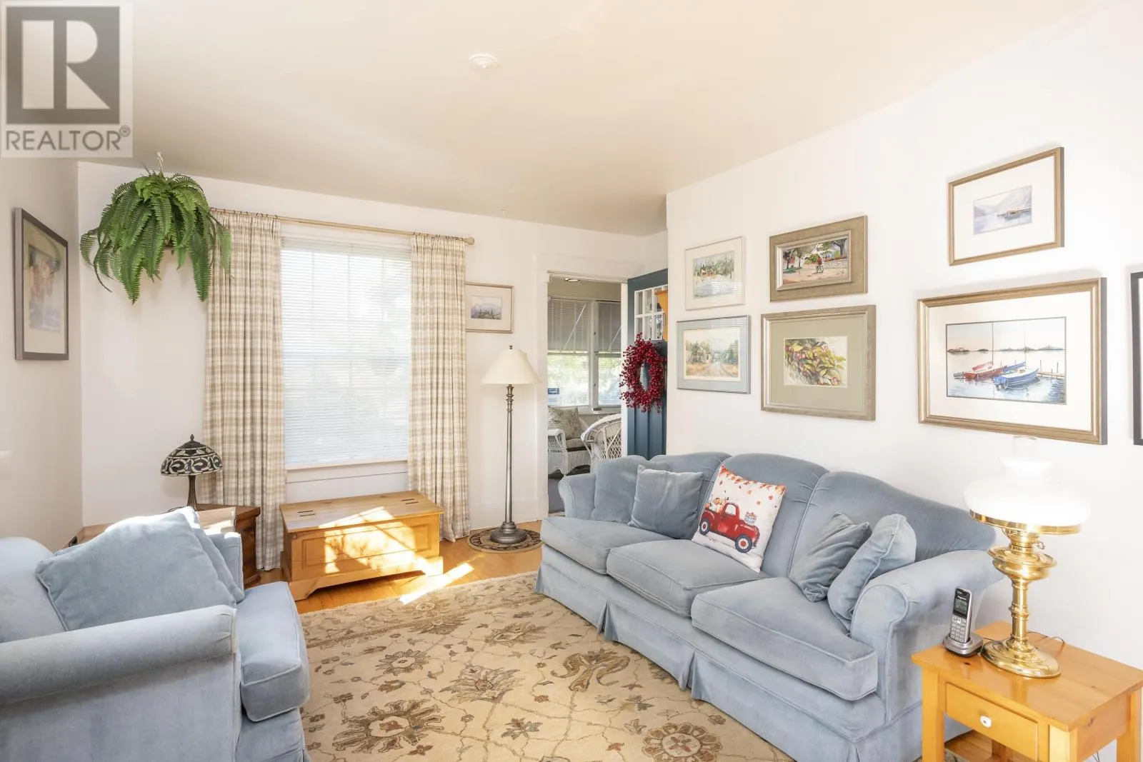 29 Emmerson AVE