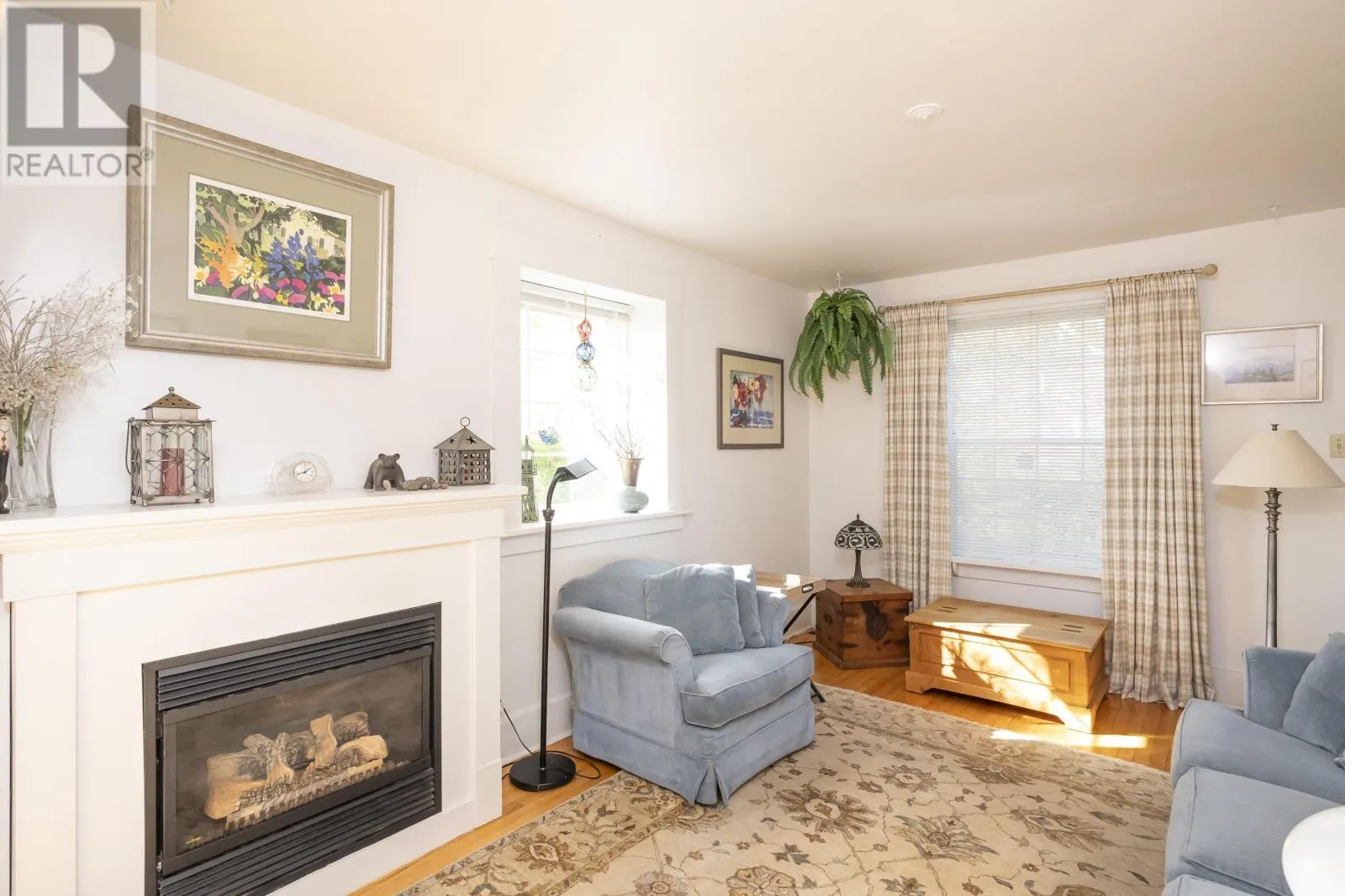 29 Emmerson AVE