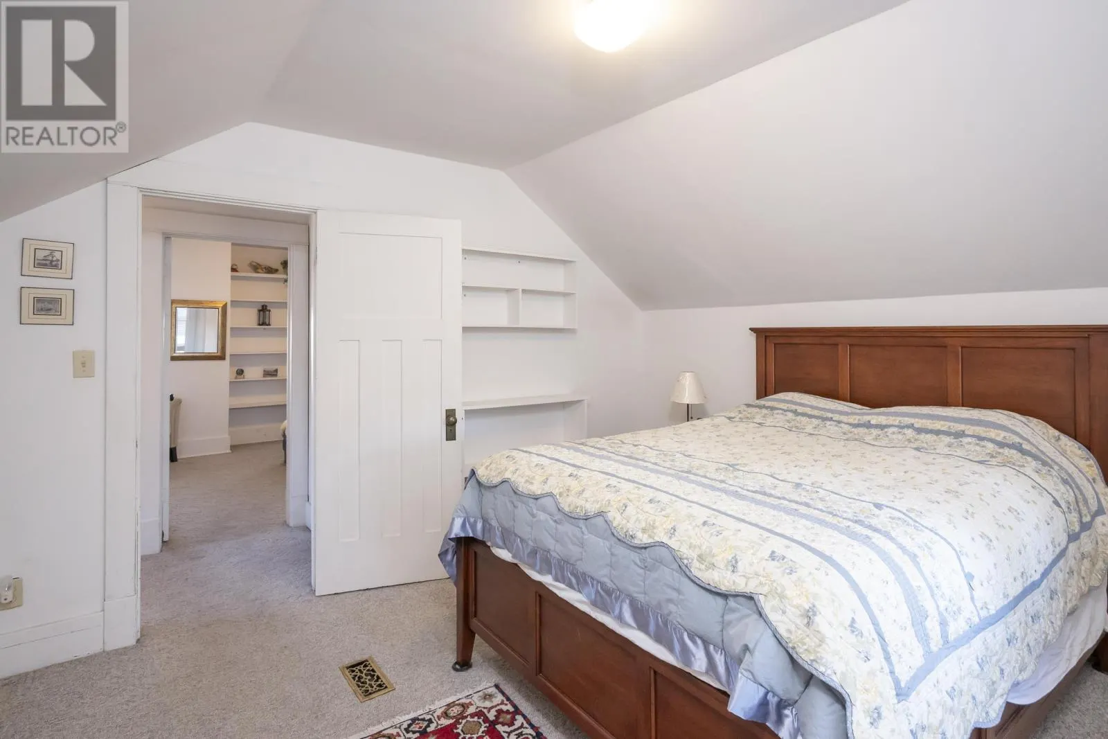 29 Emmerson AVE